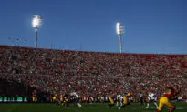 No. 6 USC Pulls Away for 30–14 Win Over Wazzu