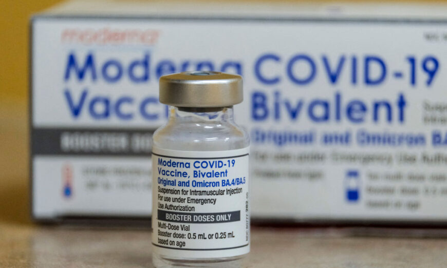 A vial of the Moderna COVID-19 vaccine, Bivalent, at AltaMed Medical clinic in Los Angeles, California, on Oct. 6, 2022. (Ringo Chiu/AFP via Getty Images)