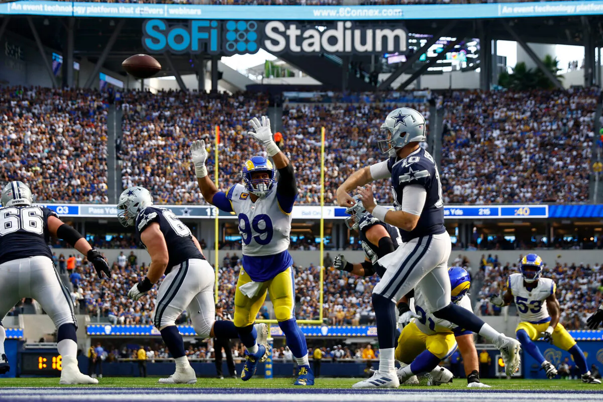 Cooper Rush (10) of the Dallas Cowboys passes against the Los Angeles Rams during the third quarter at SoFi Stadium in Inglewood, Calif., on Oct. 9, 2022. (Ronald Martinez/Getty Images)