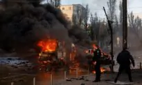 Russia Launches Biggest Attacks in Ukraine Since Start of War; VA School Demonized Columbus: Parent | NTD Evening News