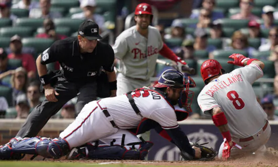 Castellanos Plates 3, Phillies Hold Off Braves 7–6 in NLDS
