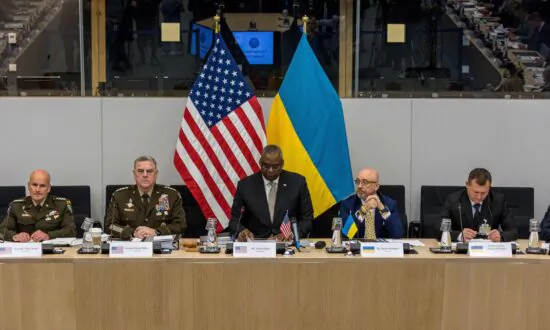 ‘We Owe’ Ukraine Admission Into NATO, Panel Says