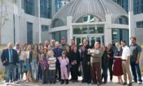 Pro-Life Protesters Speak Out on FBI Arrest; Alex Jones to Pay Nearly $1 Billion for Hoax Claims | NTD Good Morning