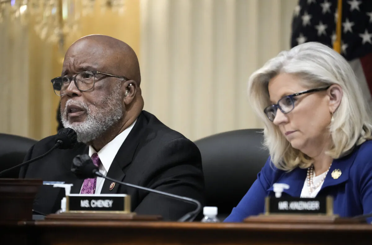Rep. Bennie Thompson (D-Miss.), chairman of the Jan. 6 committee, delivers remarks alongside Vice Chairwoman Rep. Liz Cheney (R-Wyo.) during a hearing in the Cannon House Office Building in Washington, on Oct. 13, 2022. (Drew Angerer/Getty Images)