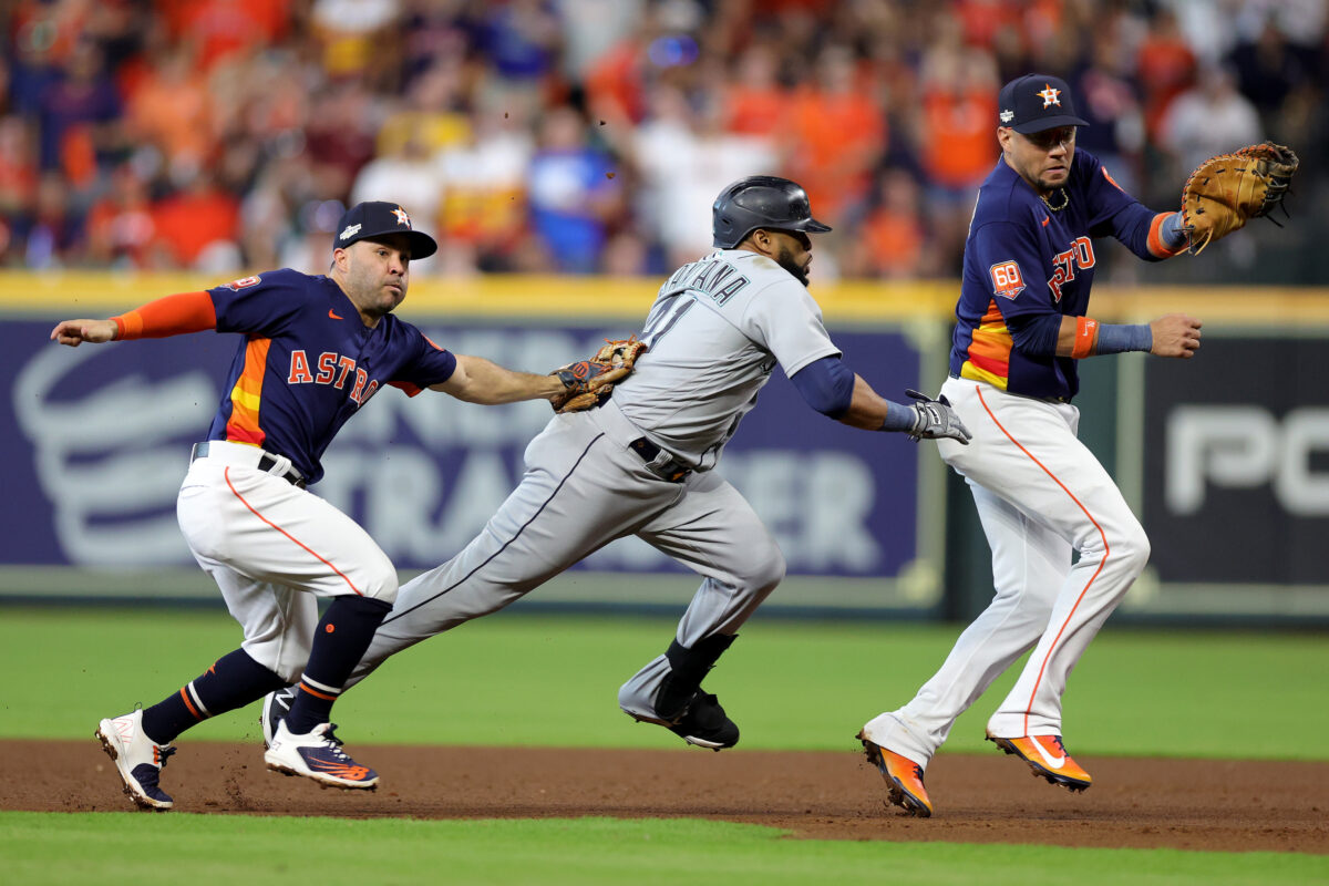 Yordan Alvarez hits another clutch homer to lead Houston over Seattle 4-2  in ALDS