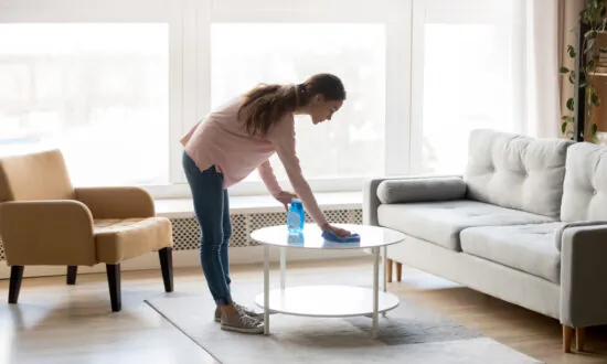 ‘White Glove’ Clean: Secrets to a Dust-Free Home