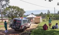 Uganda Locks Down 2 Districts in Bid to Stem Spread of Ebola