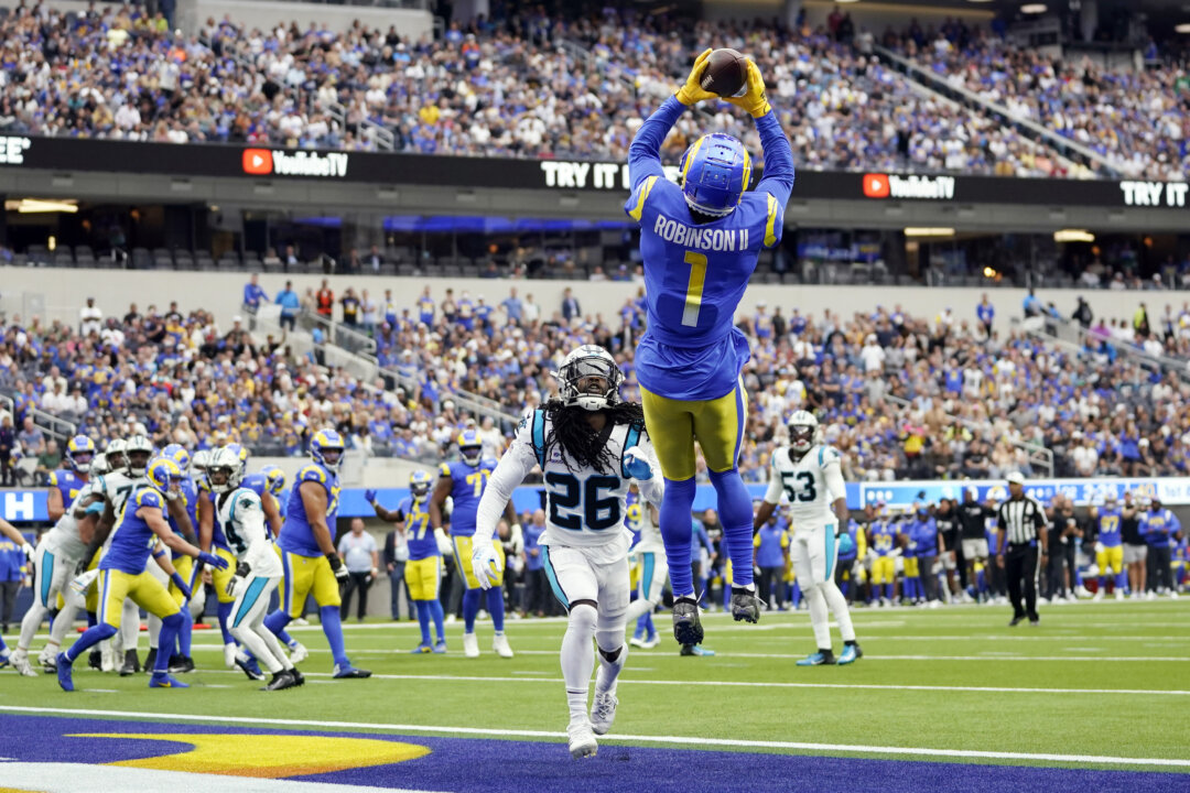 LA Rams Rally in 2nd Half to Beat Wilks, Panthers 24–10 | The Epoch Times