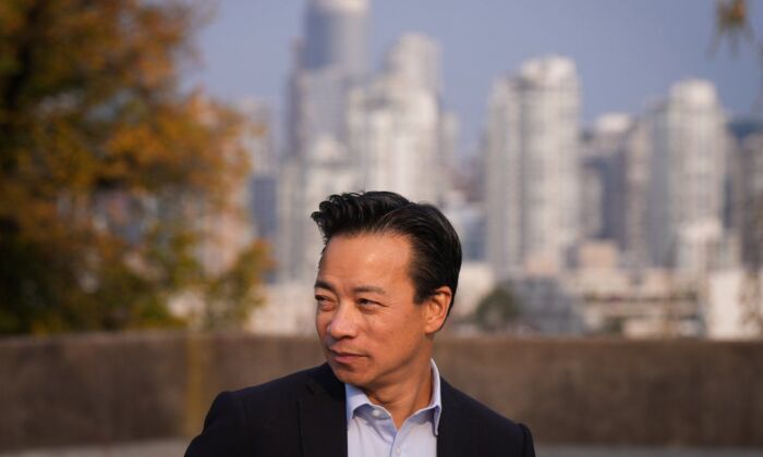 Vancouver Mayor-Elect Ken Sim arrives for a news conference in Vancouver on Oct. 17, 2022. (The Canadian Press/Darryl Dyck)
