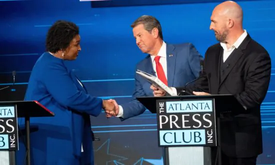 Georgia Candidates Switch Sides in Interpreting the Economy