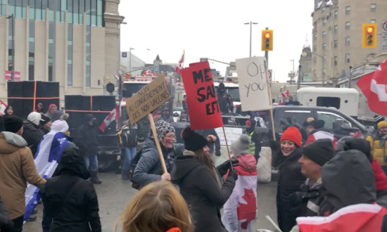 Ottawa Mayor Says Quebec ‘Biker Gang’ Held Intersection During Freedom Convoy Protest