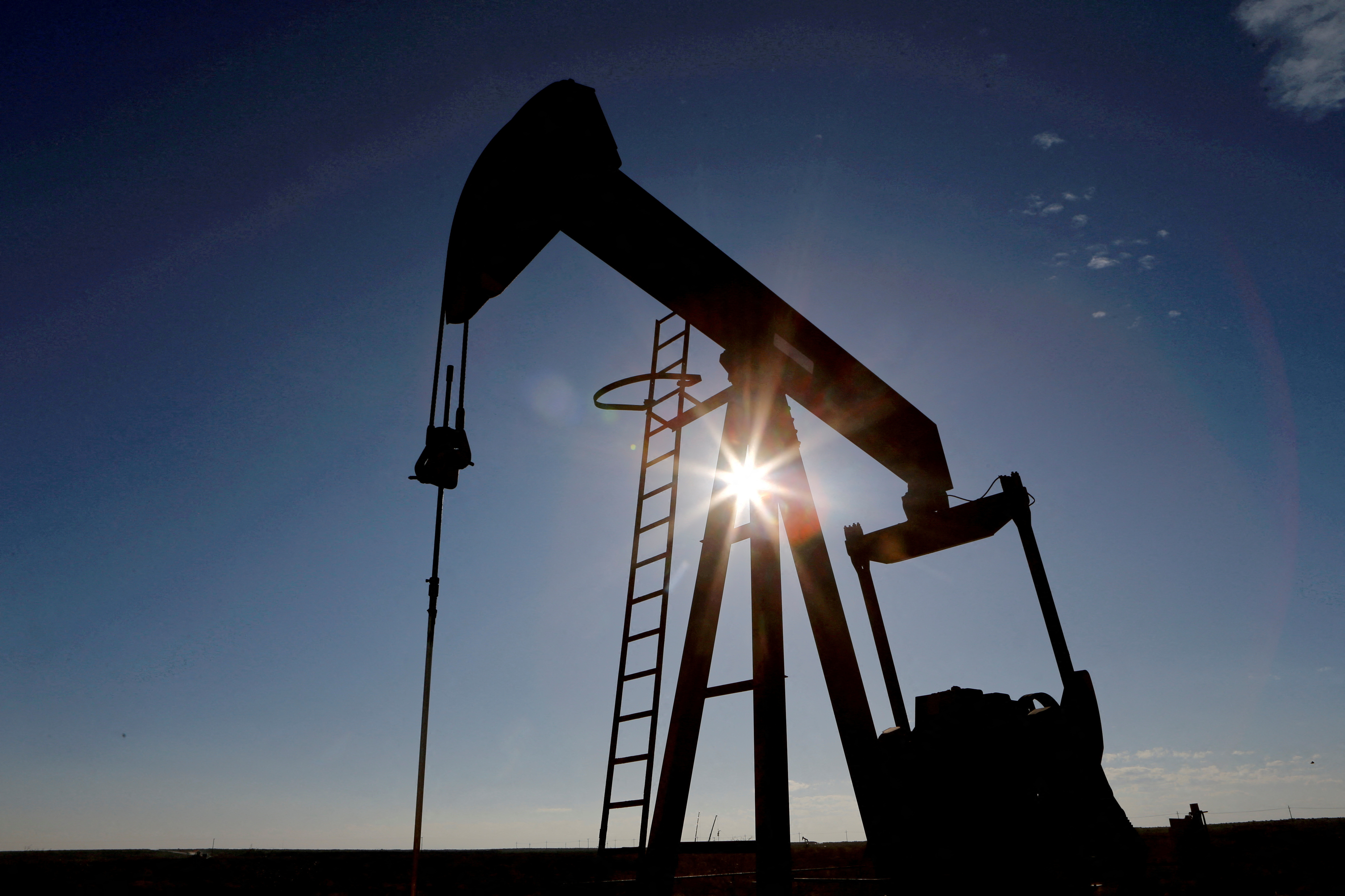 Northeast US Rationing Heating Oil as Winter Approaches - Vimarsana News