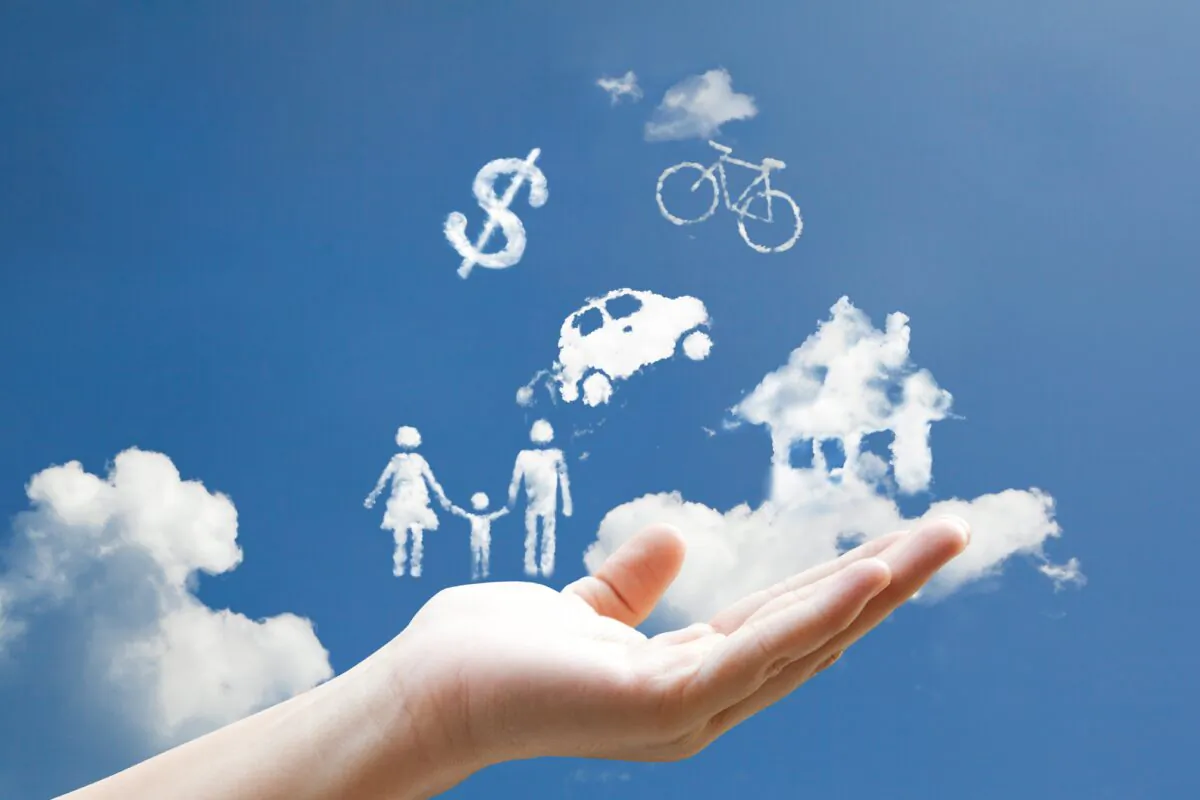 Family finances (phloxii/Shutterstock)