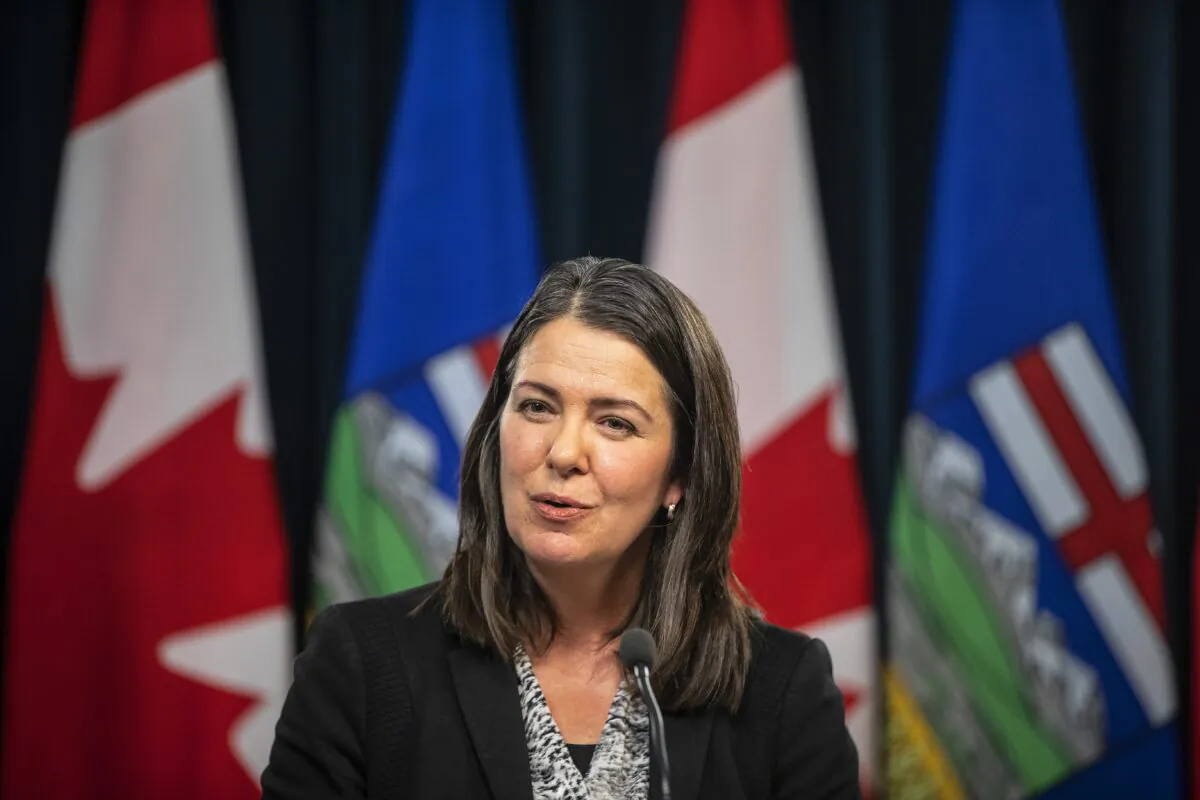 Alberta Premier Danielle Smith holds her first press conference in Edmonton, on Oct. 11, 2022. (The Canadian Press/Jason Franson)