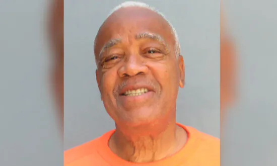 Arizona Death Row Inmate Seeks Forensic Tests in 1980 Deaths