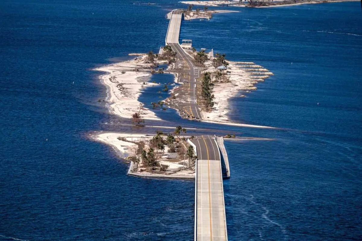 The collapsed Sanibel Causeway in the aftermath of Hurricane Ian in Sanibel, Florida, on Sept. 30, 2022. (Ricardo Arduengo/AFP via Getty Images)