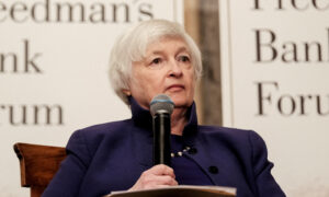 Yellen: Americans’ Bank Savings ‘Remain Safe’ After Recent Collapses