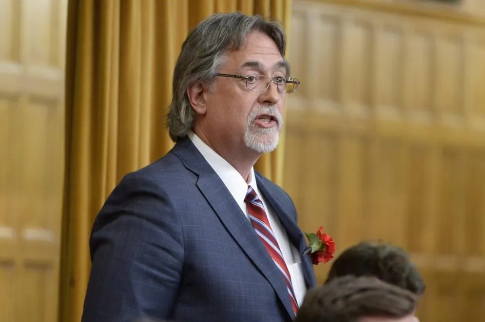 Newly-elected Conservative MP Bob Benzen rises to ask a question during Question Period in the House of Commons May 3, 2017 in Ottawa. (The Canadian Press/Adrian Wyld)
