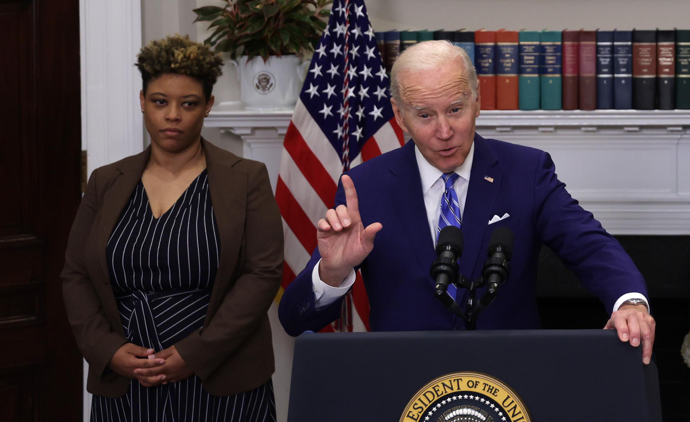 Biden Admin Regulations Will Cost Hundreds of Billions, Add 200 Million Hours of Paperwork: Think Tank - Vimarsana News
