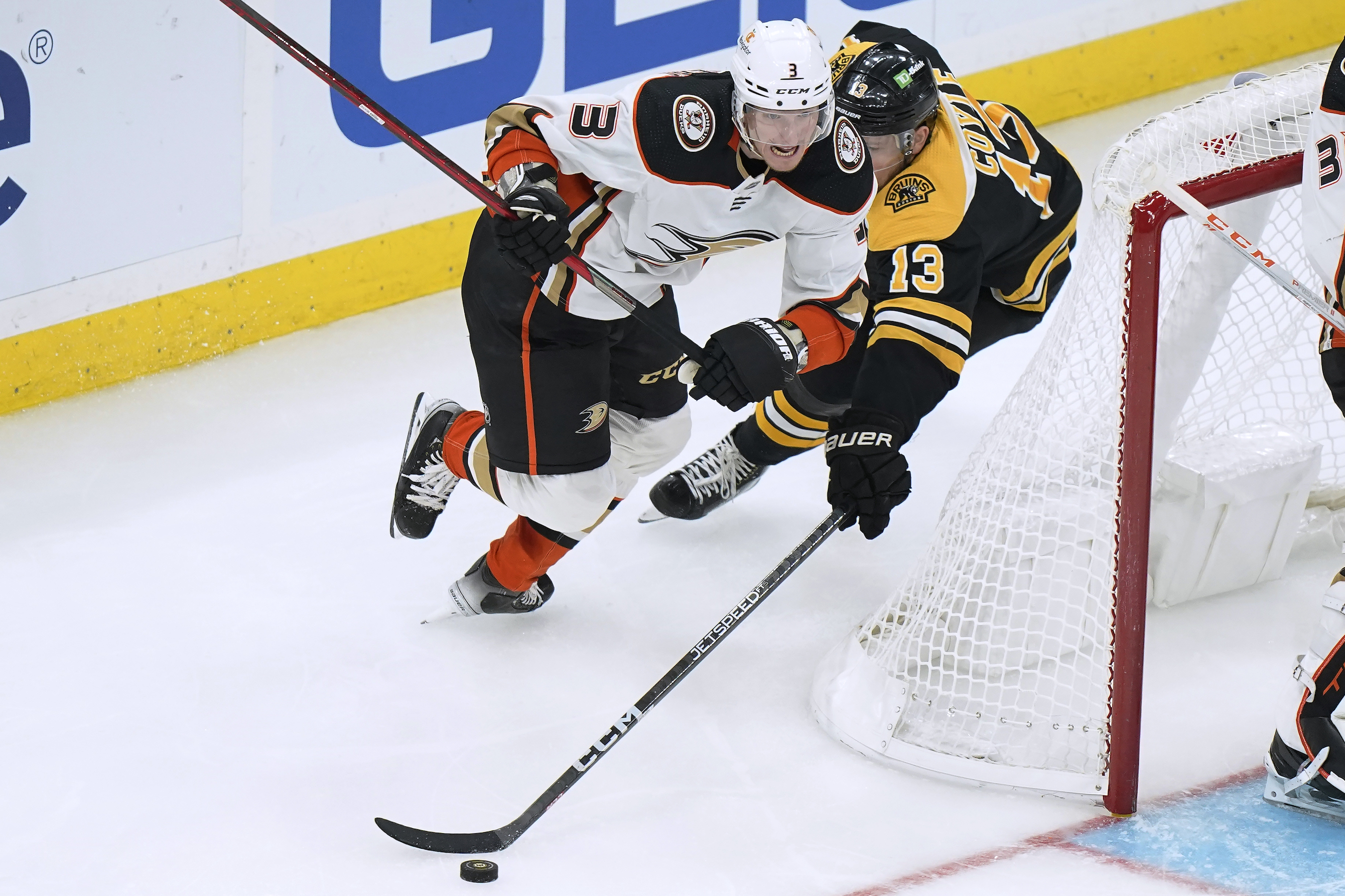 Bruins Edge Ducks After Shootout in Low-Scoring Affair - Vimarsana News