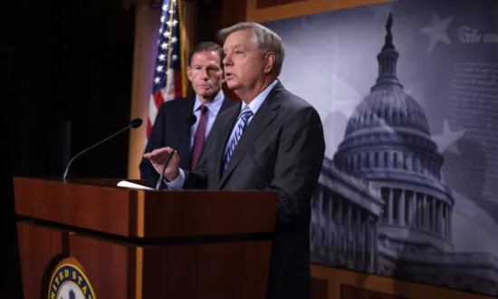 Graham Loses Appeals Court Bid to Block Subpoena in Trump Election Probe
