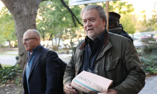Steve Bannon Sentenced for Defying Jan. 6 Subpoena; DeSantis: No COVID Vax Mandate for Florida Children   | NTD News Today