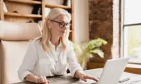 10 Ways to Make Six Figures as a Freelance Writer