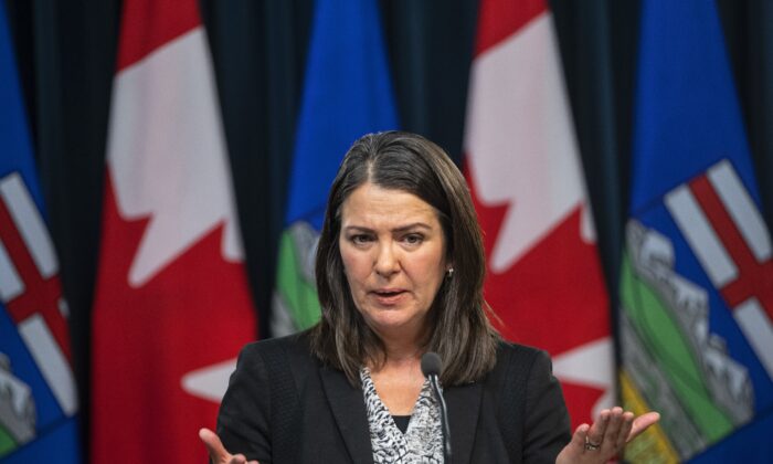 Smith Says She'll End Alberta Health Services' Partnership With World Economic Forum