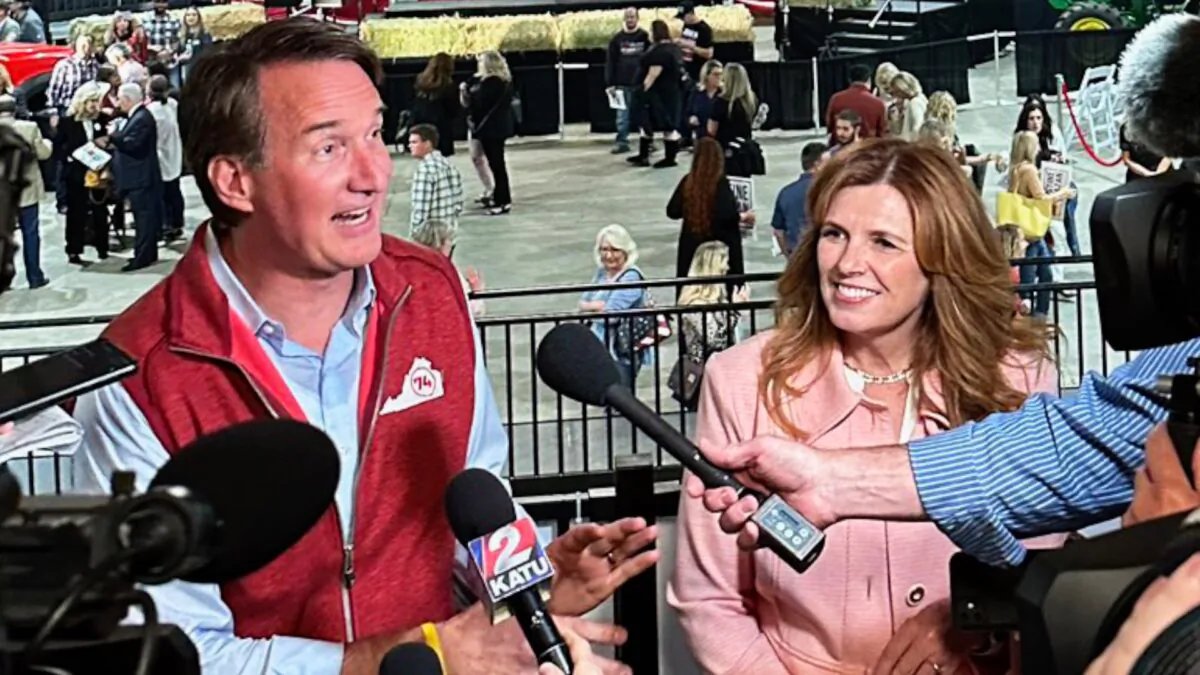 Oregon’s Republican gubernatorial candidate Christine Drazan (R) and Virginia Gov. Glenn Youngkin. (Courtesy John Burke)