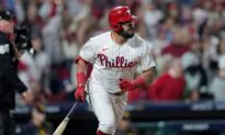 Schwarber Home Run, Segura, Phillies Top Padres 4–2, Lead NLCS 2–1