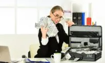 You’re an Entrepreneur With a New Business. When Should You Start Paying Yourself a Salary?