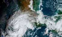 Major Hurricane Roslyn Heads for Hit on Mexico’s Coast