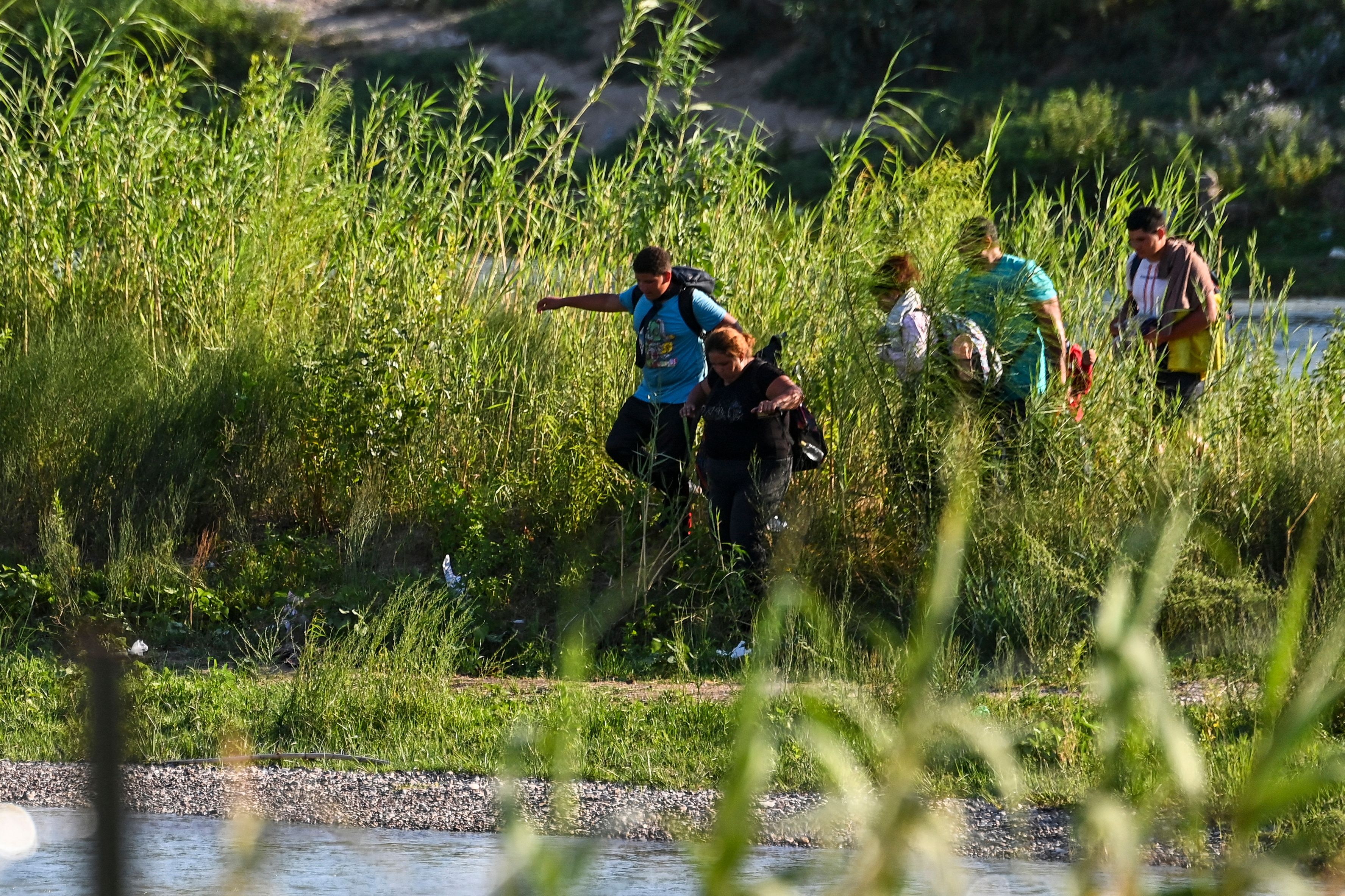 Migrants Are Given 'Literal Roadmaps' to Reach the US Border—And Big Tech Is Funding It - Vimarsana News
