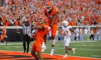Top 25 Roundup: No. 11 OK State Stuns No. 20 Texas