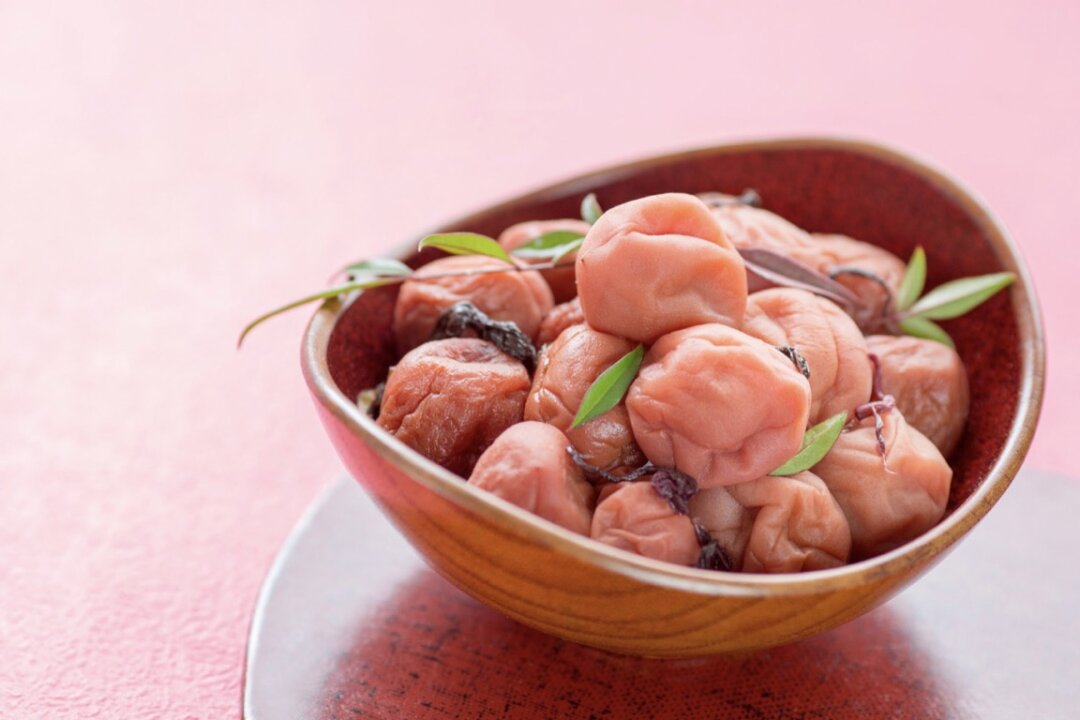 Sour Japanese plum (umeboshi) (Shutterstock)