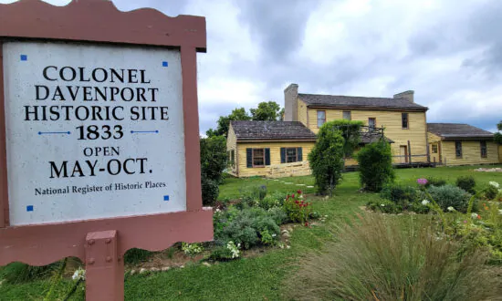 These Mississippi River Towns Offer Real Surprises