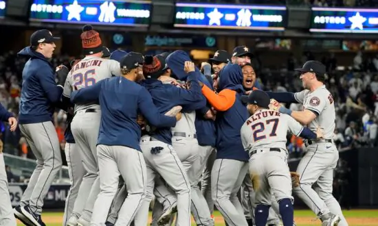 Astros Sweep Yankees in ALCS, Advance to World Series Again