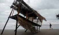 2 Dead in Mexico After Storm Roslyn Dumps Heavy Rains, Flooding