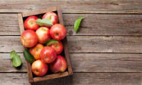 Fall Harvest: 3 Ways to Preserve Apples