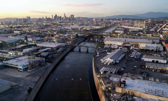 Program Launches to Hire Youth to Clean Up Areas Along LA River
