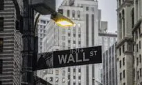 NTD Business (Nov. 10): Stocks Surge on Moderate Inflation Data; More Woes for Crypto Exchange FTX