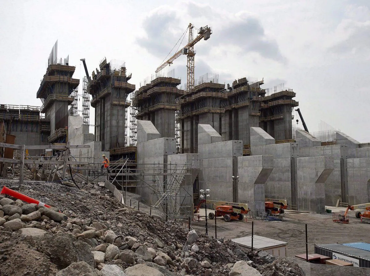 The construction site of the hydroelectric facility at Muskrat Falls, N.L. is seen on July 14, 2015. (The Canadian Press/Andrew Vaughan)