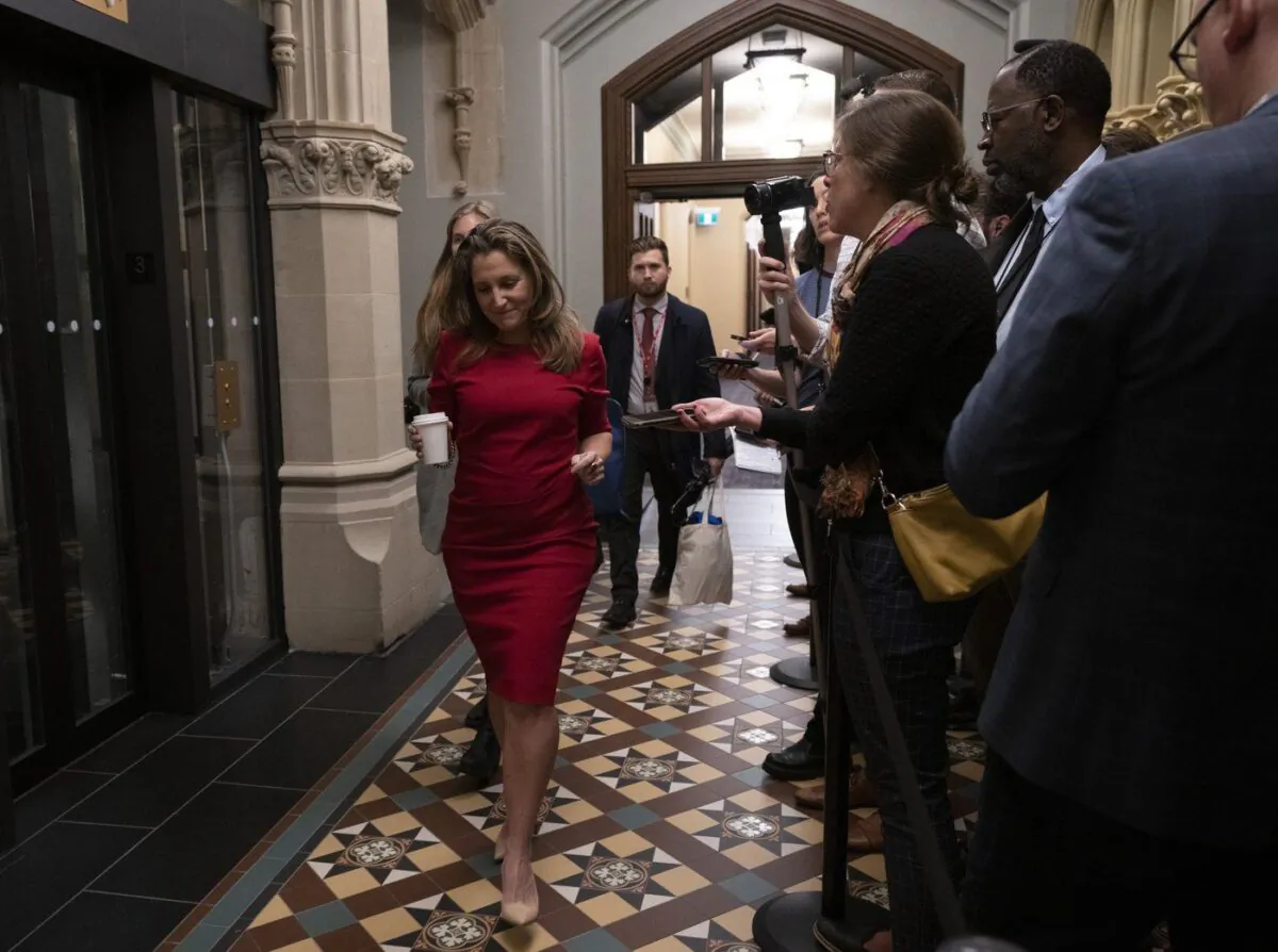 Deputy Prime Minister and Finance Minister Chrystia Freeland makes her way to a cabinet meeting on Parliament Hill, Oct. 25, 2022 in Ottawa. (The Canadian Press/Adrian Wyld)
