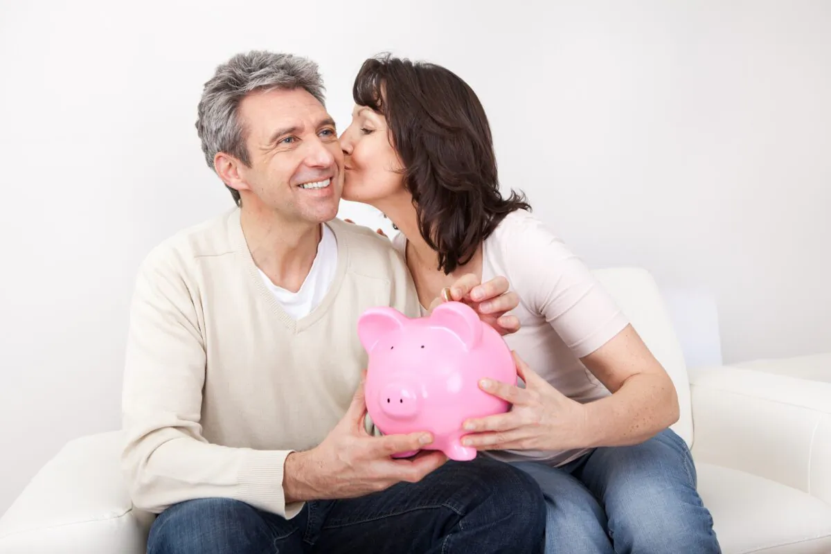 Mary Hunt advises that couples need to be honest with each other about past financial troubles, and offers other tips to readers. (Andrey_Popov/Shutterstock)