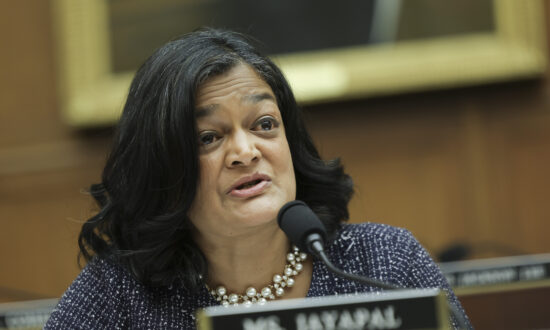 Rep. Jayapal Announces Introduction of Healthcare Ownership Transparency Act