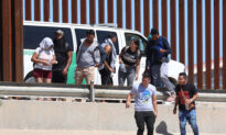 Illegal Border Crossings Spike in El Paso; Mayor Says White House Asked Him Not to Declare Disaster