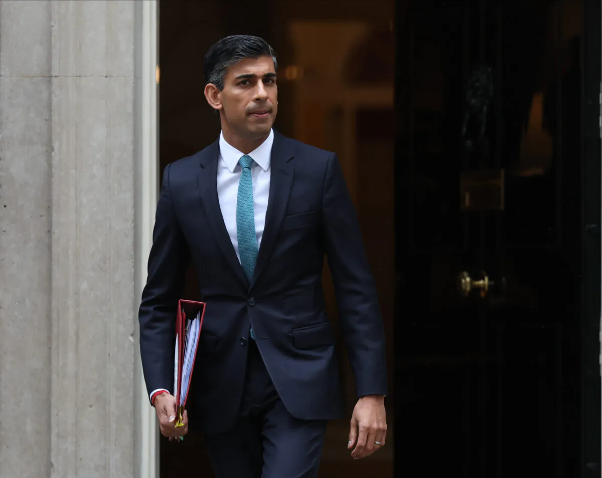 Prime Minister Rishi Sunak leaves 10 Downing Street for his first Prime Minister's Questions in the House of Commons, in London, on Oct. 26, 2022. (Isabel Infantes/Getty Images)