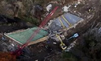 One Construction Worker Dies in Bridge Collapse in Missouri
