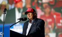 Trump to Rally in 4 States Ahead of Midterms; Biden’s Top Aide Warned Over Hatch Act Violation | NTD Evening News