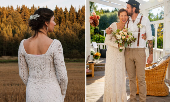 'It Felt Very Special': Woman Designs and Knits Her Own Wedding Dress in 6 Weeks for $400